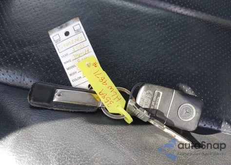 2001 Mercedes-Benz Slk 320 z USA, uszkodzony, nr VIN WDBKK65F91F183589